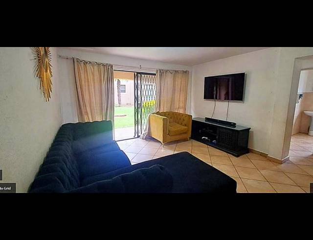 2 BEDROOM TOWNHOUSE FOR SALE IN JANSEN PARK